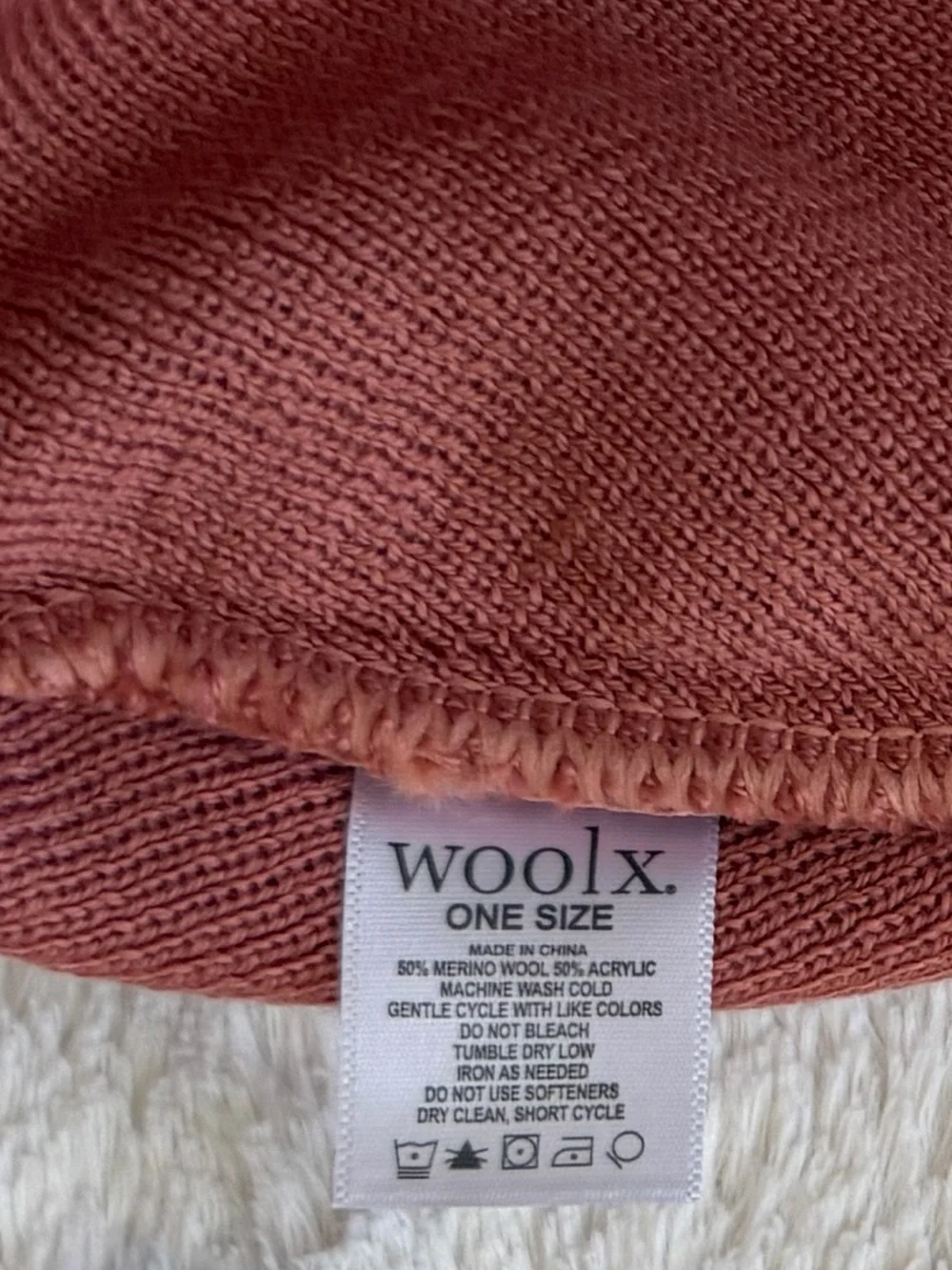 Woolx Baylor Beanie in brick dust NWT